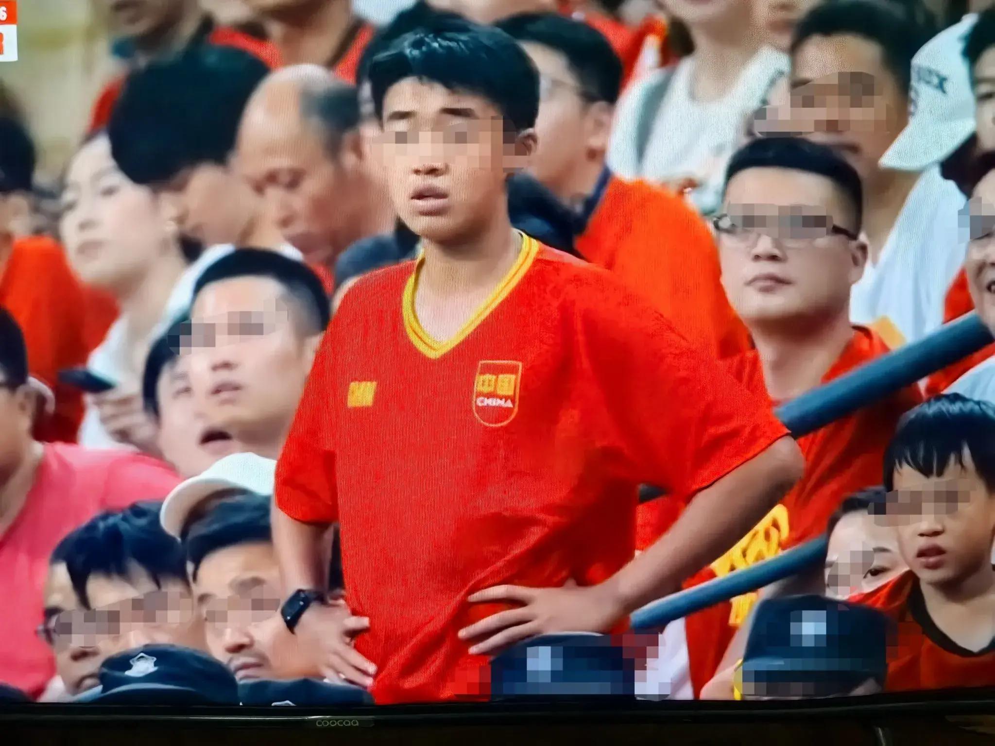 小将表现抢眼，引发专家点赞的简单介绍