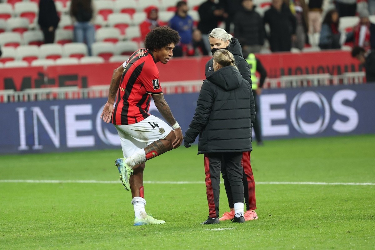 尼斯主教练遭遇质疑,球队战绩持续下滑的简单介绍 尼斯主教练遭遇质疑,球队战绩持续下滑的简单介绍