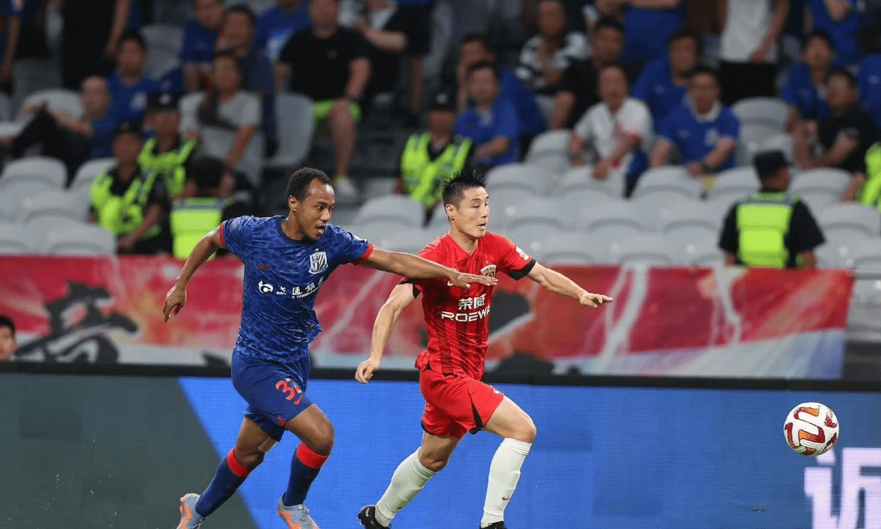 捷克豪取胜利,小组第二稳坐积分榜前列! 捷克豪取胜利,小组第二稳坐积分榜前列!