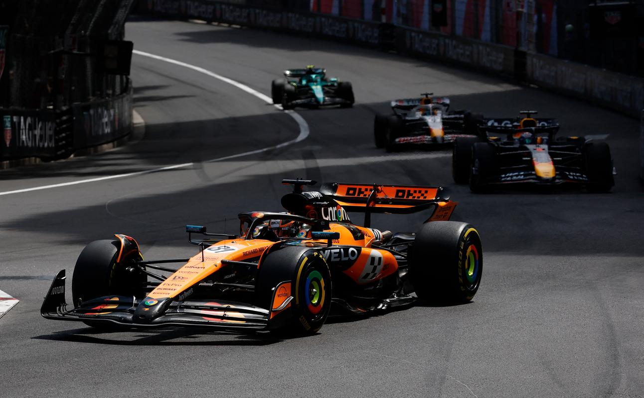 包含红牛车队碾压红牛二队,佩雷兹状态火热的词条 包含红牛车队碾压红牛二队,佩雷兹状态火热的词条