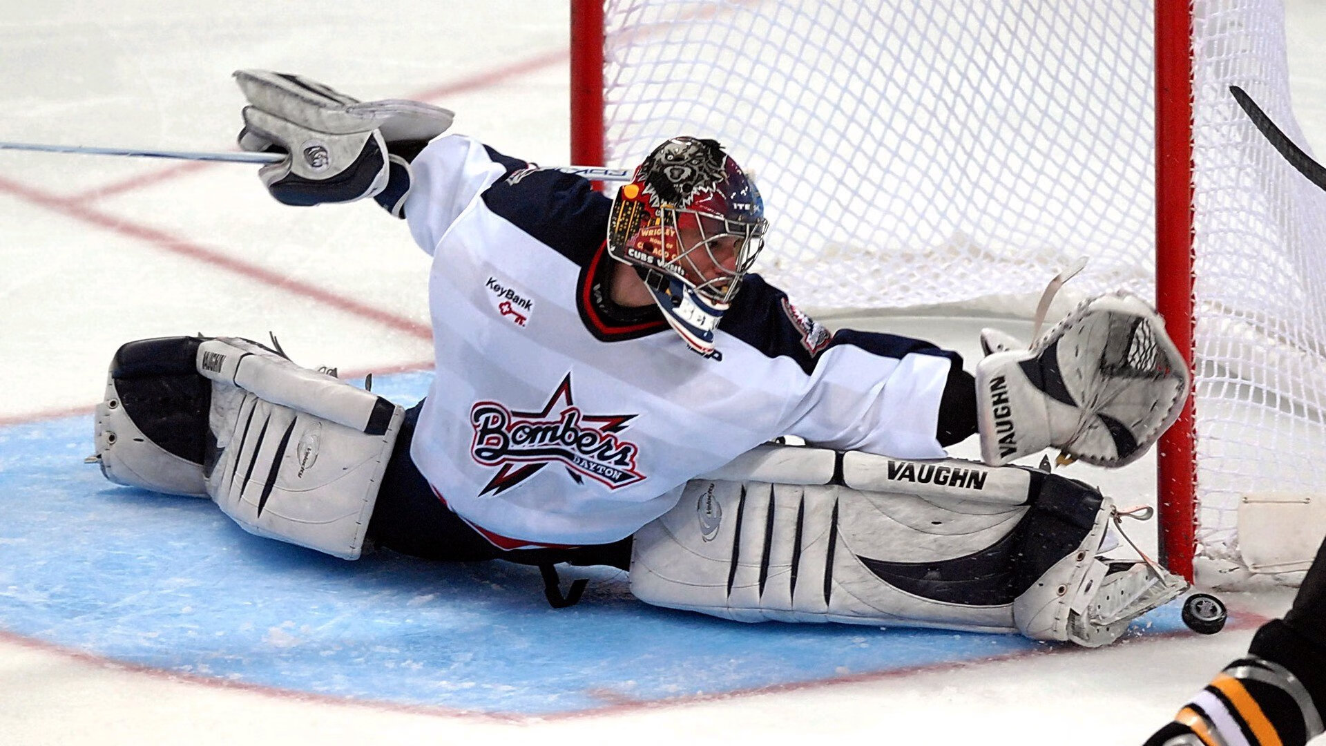 卡瓦哈尔爆发，加拿大争冠战惊险战胜比利亚雷亚尔