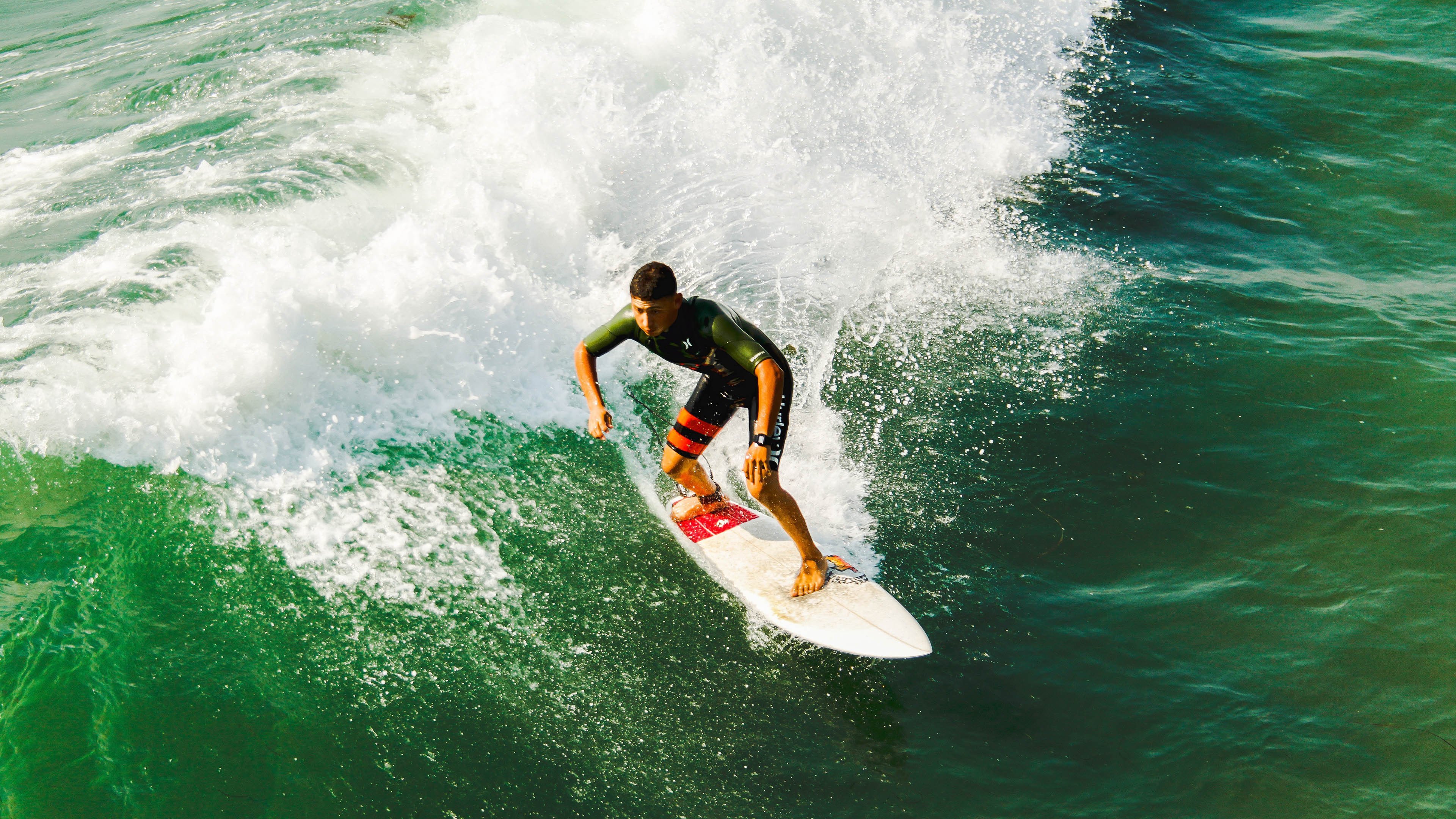 世界排名争夺战焦点战，独行侠险胜新疆队背后的篮球全球化浪潮